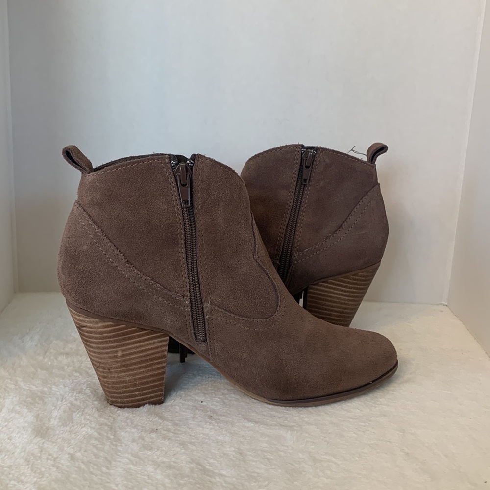 Steve Madden Cian Booties With Fringe Size 9.5 M - image 3